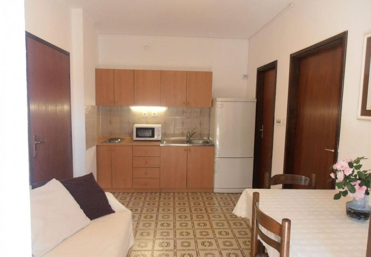 Apartment Dragica Malinska Exteriér fotografie